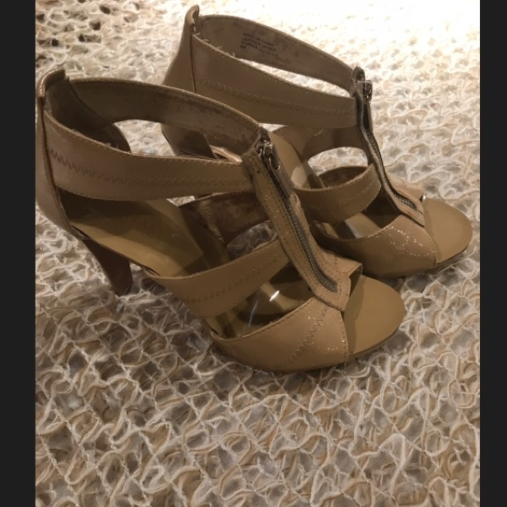 Used Michael Kors Nude Heels